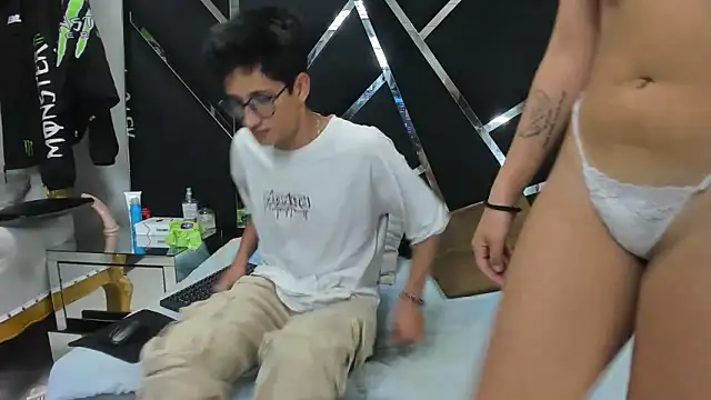 Noa Arez online show from February 15, 2026, 7:31 am