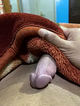 himanshhh03 online show from October 28, 2025, 7:13 pm