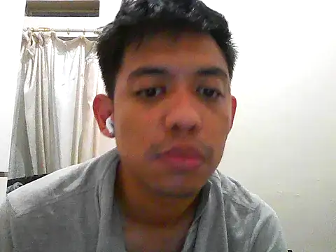 Snapshot of Lxtrmm chatting on October 24, 2025, 5:01 pm Lxtrmm online show from October 24, 2025, 5:01 pm