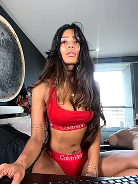 Snapshot of Sarajames chatting on November 15, 2025, 2:10 pm Sarajames online show from November 15, 2025, 2:10 pm