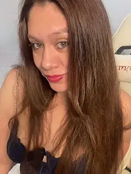 emma hot2006 online show from January 14, 2026, 8:12 pm