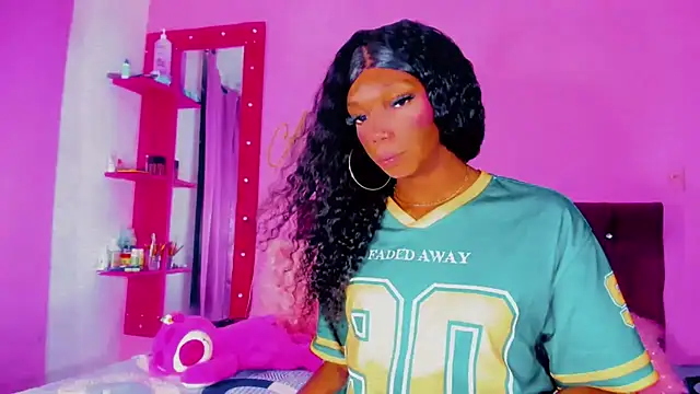 Snapshot of Sara_hot12112 chatting on February 12, 2026, 6:35 am Sara hot12112 online show from February 12, 2026, 6:35 am