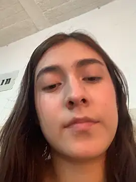 Snapshot of miaftmax chatting on October 18, 2025, 4:20 pm miaftmax online show from October 18, 2025, 4:20 pm