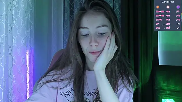 Snapshot of eskatmi chatting on July 15, 2026, 2:29 am eskatmi online show from July 15, 2026, 2:29 am