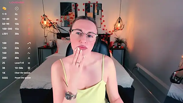 Snapshot of Lexi_terele chatting on October 30, 2025, 6:44 am Lexi terele online show from October 30, 2025, 6:44 am