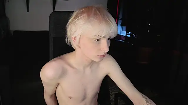 Your avatar online show from February 5, 2026, 8:59 pm