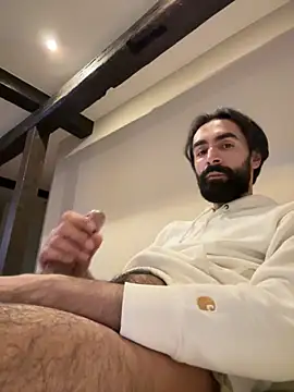 Snapshot of SergioGarcia93 chatting on October 9, 2025, 11:38 pm SergioGarcia93 online show from October 9, 2025, 11:38 pm