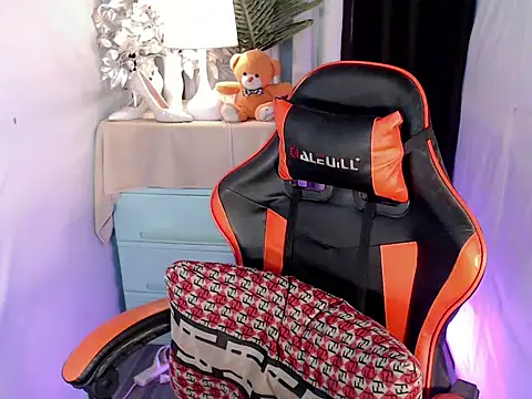 Snapshot of urgirl_maria chatting on September 26, 2025, 11:44 pm urgirl maria online show from September 26, 2025, 11:44 pm