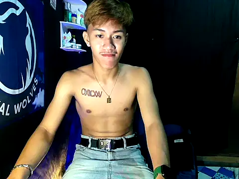 naughtyboyloy 0 online show from October 16, 2025, 6:49 pm