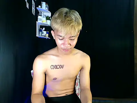 naughtyboyloy 0 online show from November 28, 2025, 9:20 am