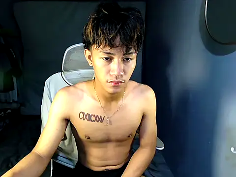 Snapshot of naughtyboyloy_0 chatting on May 10, 2026, 10:44 pm naughtyboyloy 0 online show from May 10, 2026, 10:44 pm