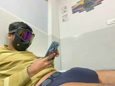 monster fuck online show from November 12, 2025, 11:25 am