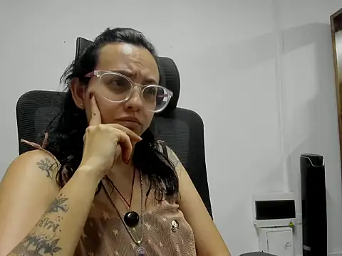 dalila macherano1 online show from October 16, 2025, 10:51 pm