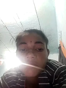 Snapshot of PoojaPleasure chatting on November 6, 2025, 6:34 pm PoojaPleasure online show from November 6, 2025, 6:34 pm