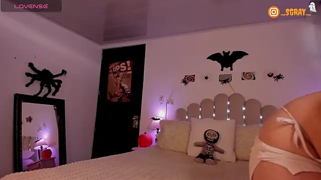 sofi graay online show from October 15, 2025, 9:56 pm