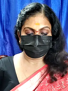 Snapshot of Sweetie_swetha37 chatting on October 19, 2025, 8:50 am Sweetie swetha37 online show from October 19, 2025, 8:50 am