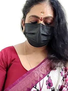 Sweetie swetha37 online show from November 26, 2025, 2:06 pm