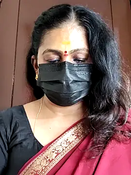 Snapshot of Sweetie_swetha37 chatting on October 9, 2025, 6:14 am Sweetie swetha37 online show from October 9, 2025, 6:14 am