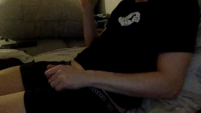 Breezydicksn online show from November 10, 2025, 9:53 pm