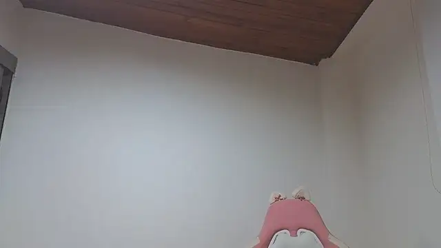 Crystal Star  online show from December 19, 2025, 9:55 am