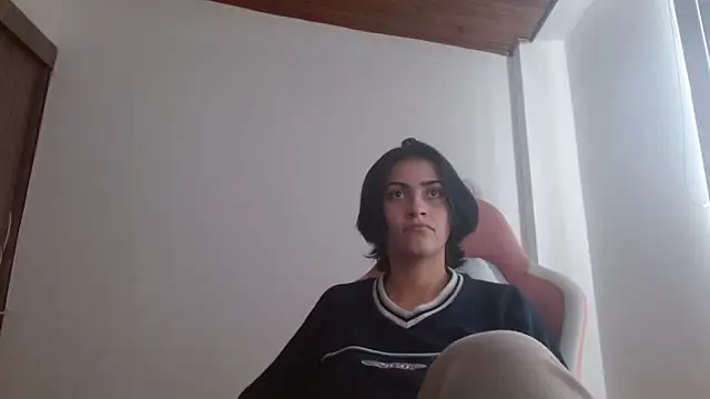 Snapshot of Crystal_Star_ chatting on September 24, 2025, 2:12 pm Crystal Star online show from September 24, 2025, 2:12 pm