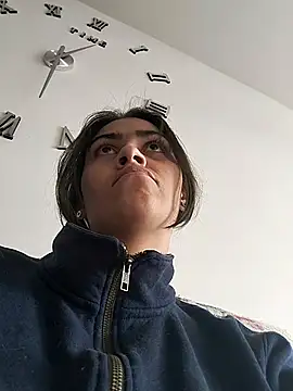 Snapshot of Crystal_Star_ chatting on November 26, 2025, 6:30 pm Crystal Star online show from November 26, 2025, 6:30 pm