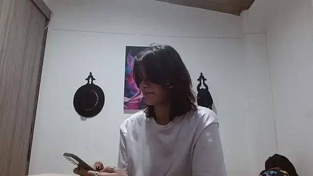 Crystal Star  online show from April 11, 2026, 1:57 am