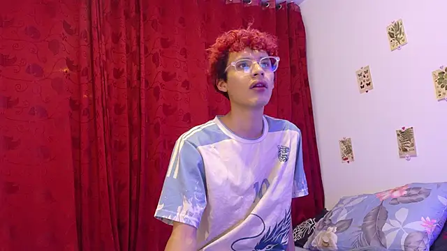 juliansexx online show from October 5, 2025, 3:52 am