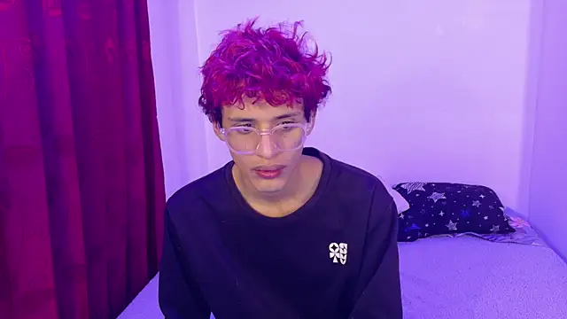 juliansexx online show from October 2, 2025, 3:43 am