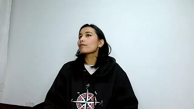 Gia Lee online show from October 9, 2025, 2:56 am