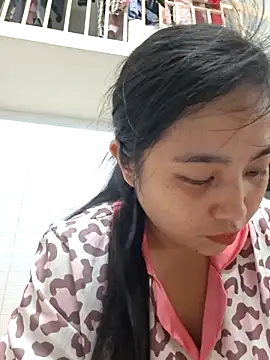 Snapshot of Minn-cute chatting on November 8, 2025, 3:10 am Minn-cute online show from November 8, 2025, 3:10 am