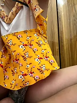 July-Asian online show from October 15, 2025, 5:39 am