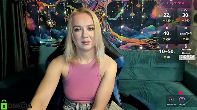 CrystalGirl99 online show from February 5, 2026, 7:59 am