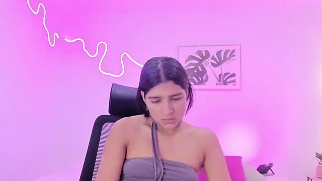 Cherrydollxx online show from November 2, 2025, 11:37 am