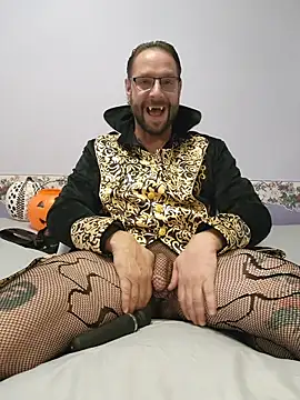 Chiligrande6969 online show from October 31, 2025, 4:36 pm