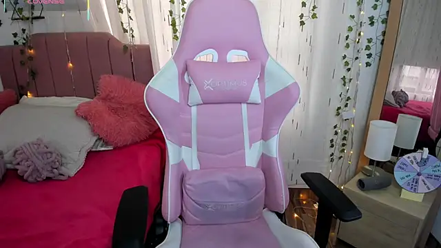 Snapshot of Aurora_duval chatting on November 27, 2025, 8:53 pm Aurora duval online show from November 27, 2025, 8:53 pm