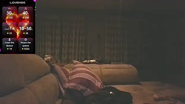 Snapshot of Miss_Lucifer6 chatting on September 24, 2025, 1:13 am Miss Lucifer6 online show from September 24, 2025, 1:13 am