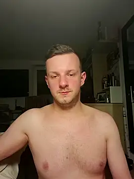 6incheswannacum online show from April 17, 2026, 9:39 pm