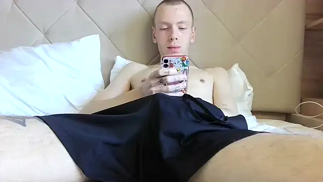 RikkiandCarl online show from September 25, 2025, 12:00 pm