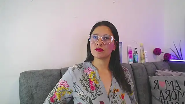 Alana steel 1 online show from March 18, 2026, 7:59 pm