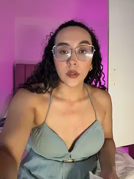 alehia cute online show from April 26, 2026, 10:29 pm