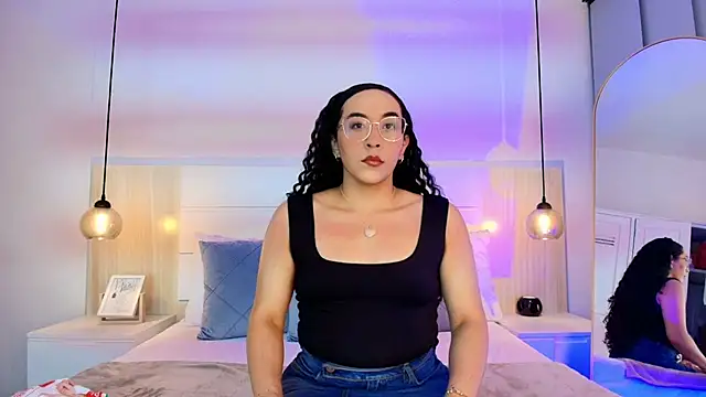 alehia cute online show from November 18, 2025, 10:13 pm