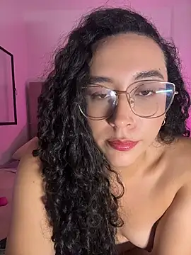 Snapshot of alehia_cute chatting on July 10, 2026, 10:54 pm alehia cute online show from July 10, 2026, 10:54 pm