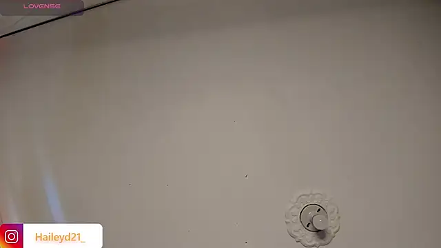 HaileyDuke online show from March 29, 2026, 3:35 pm