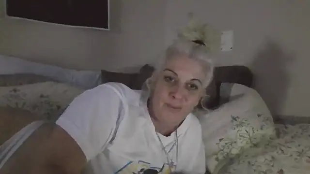 StacysMomXOXO online show from January 9, 2026, 5:47 am