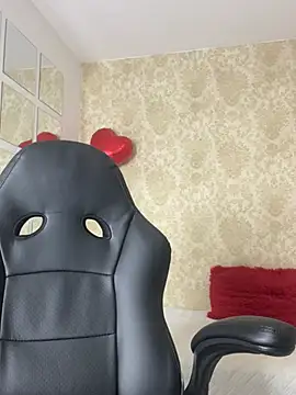 MorenaLush Eup online show from April 6, 2026, 2:07 am