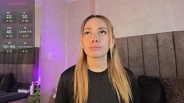 Snapshot of LanaMills_ chatting on January 18, 2026, 5:33 am LanaMills online show from January 18, 2026, 5:33 am