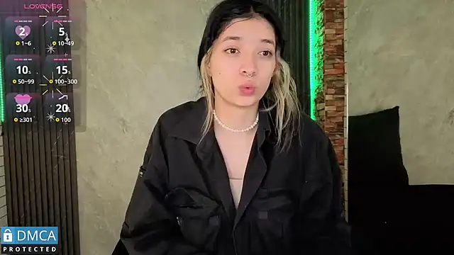 Snapshot of stepha__ chatting on December 22, 2025, 10:59 am stepha online show from December 22, 2025, 10:59 am