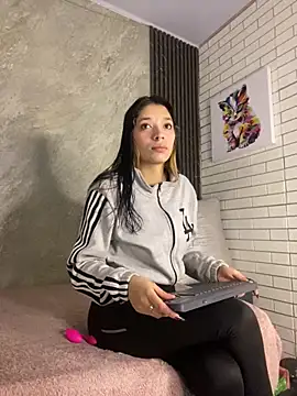 Snapshot of stepha__ chatting on November 7, 2025, 11:37 am stepha online show from November 7, 2025, 11:37 am