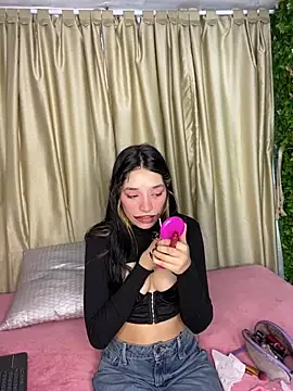 Snapshot of stepha__ chatting on October 31, 2025, 11:29 am stepha online show from October 31, 2025, 11:29 am